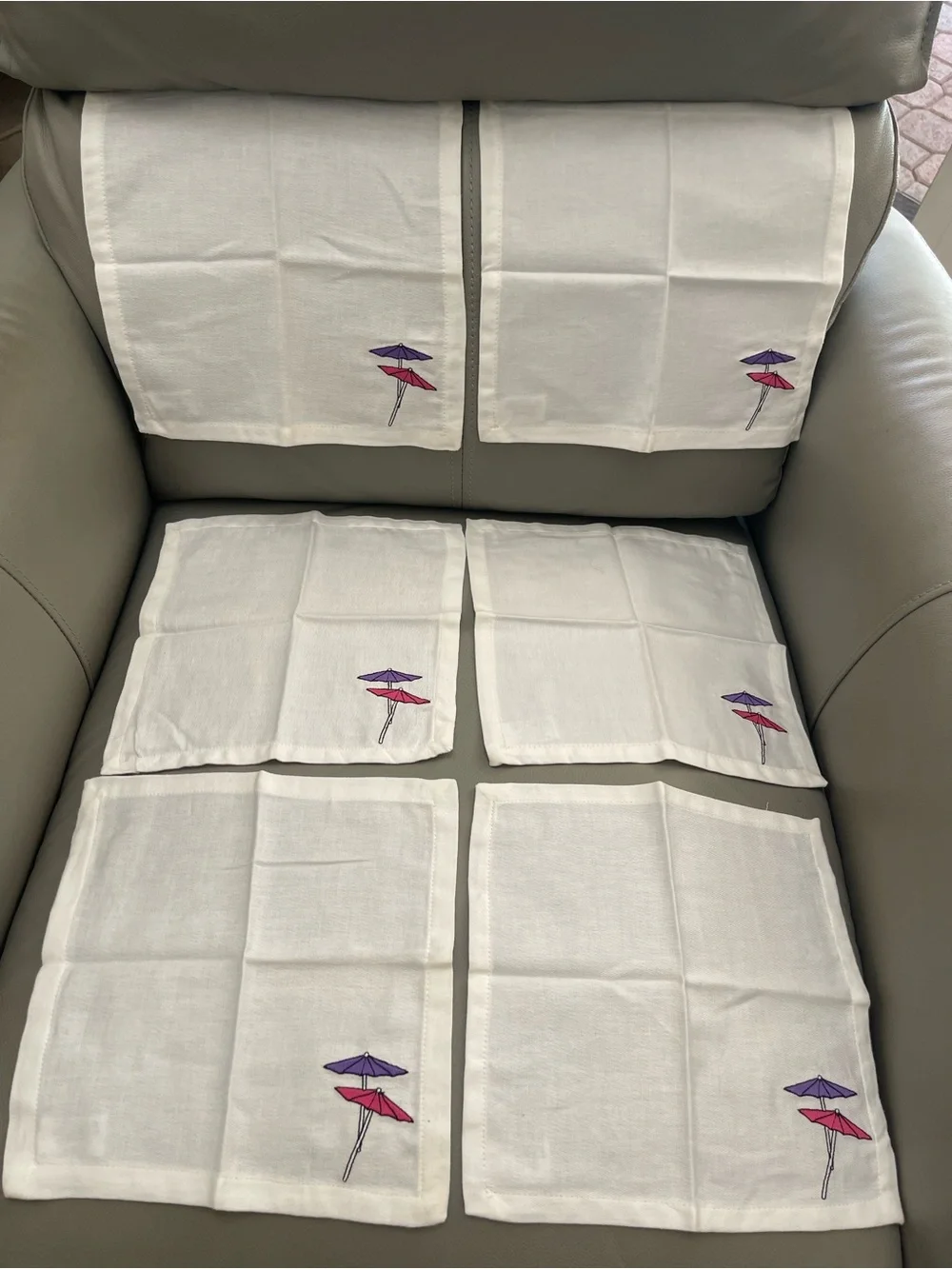 VTG Pier 1 White 100% Cotton Cocktail Napkins w/Umbrella Embroidery, Set of 6